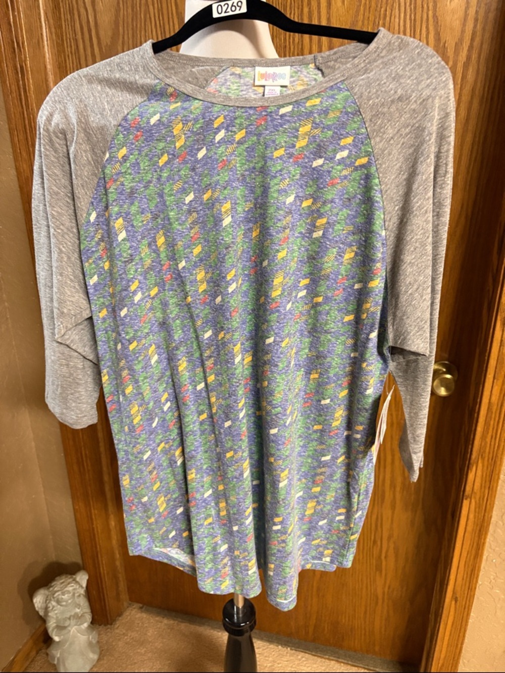 LuLaRoe Gray Raglan Tee with Multicolor Confetti Print